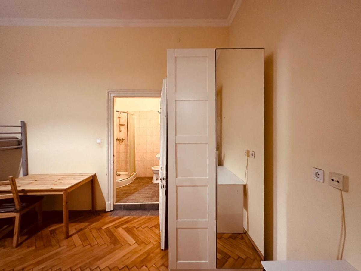 Aparthotel Kalvin Ter *